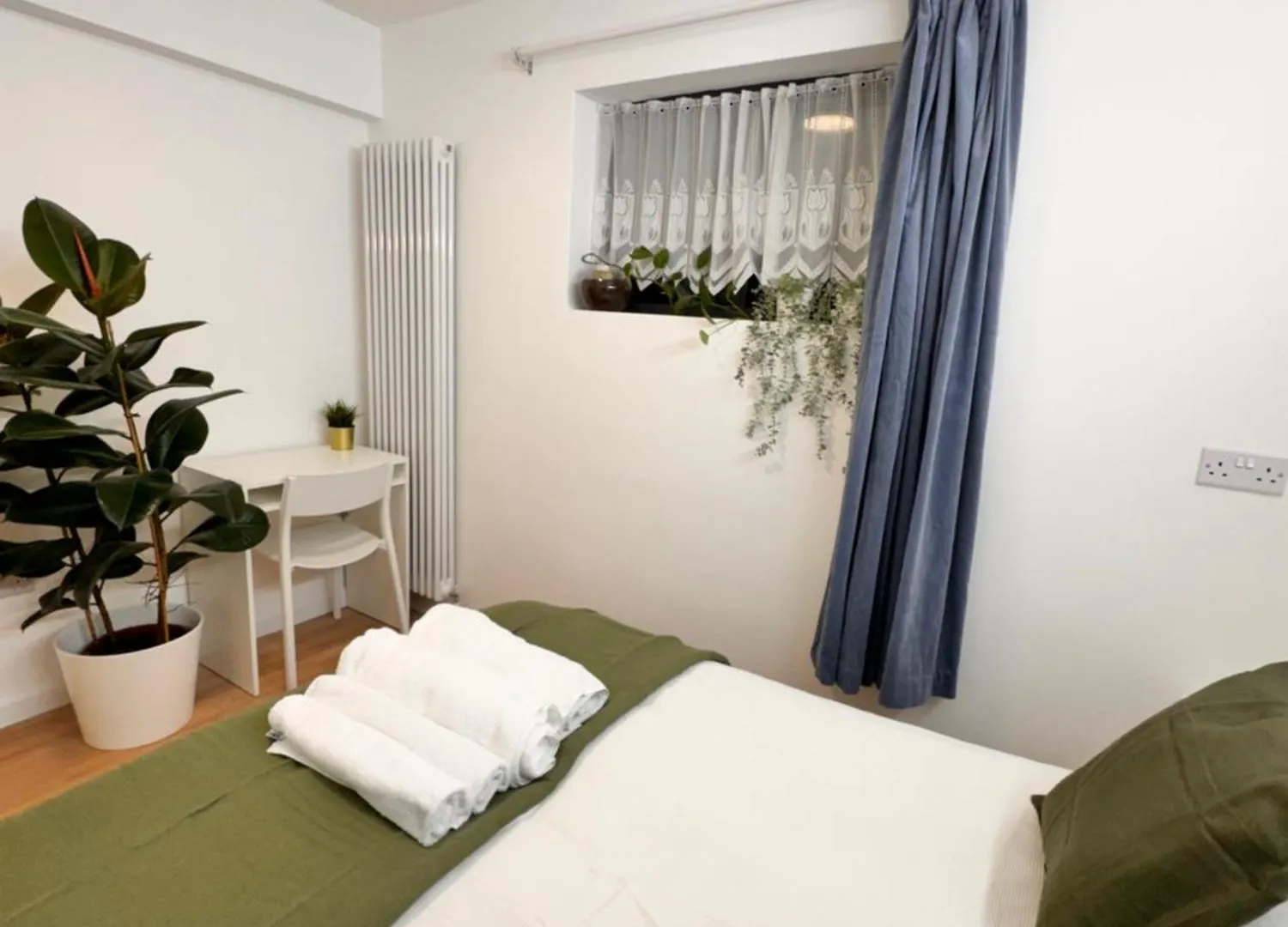Luxury 2 Bhk In Canary Wharf London